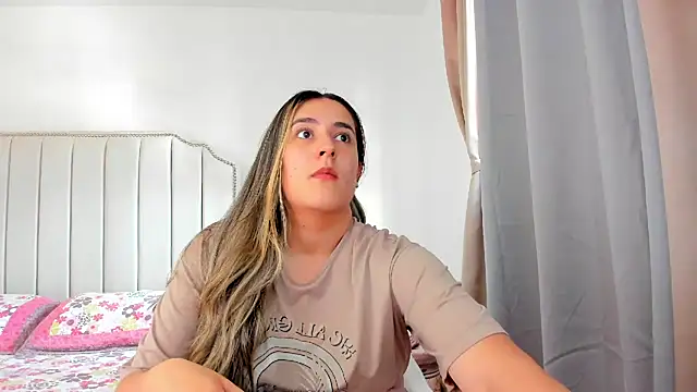Hanna86 online show from July 26, 2026, 7:43 pm