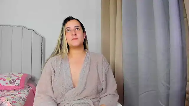 Hanna86 online show from July 31, 2026, 12:43 am