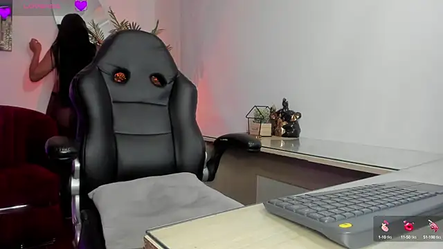 Snapshot of NebetColin chatting on February 5, 2025, 10:22 pm NebetColin online show from February 5, 2025, 10:22 pm