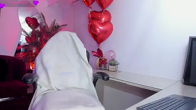 Snapshot of NebetColin chatting on February 14, 2025, 11:09 pm NebetColin online show from February 14, 2025, 11:09 pm