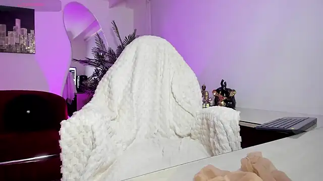 Snapshot of NebetColin chatting on September 22, 2025, 7:16 pm NebetColin online show from September 22, 2025, 7:16 pm