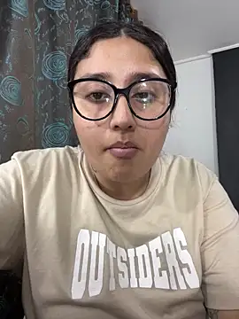 croftsmila online show from February 28, 2026, 10:44 pm