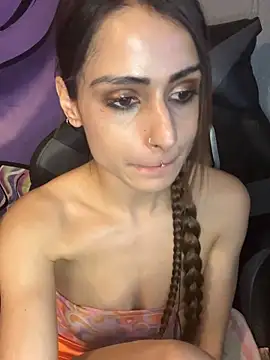 LaPetitechienne1 online show from January 1, 2025, 2:41 am