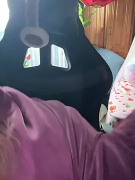 LaPetitechienne1 online show from February 13, 2025, 1:59 pm