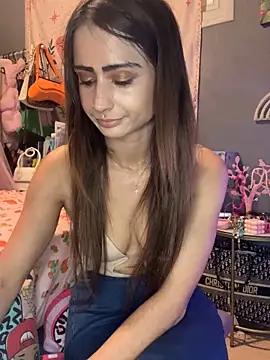 LaPetitechienne1 online show from October 12, 2025, 5:23 pm