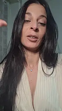 patatinahot87 online show from April 11, 2026, 3:49 pm