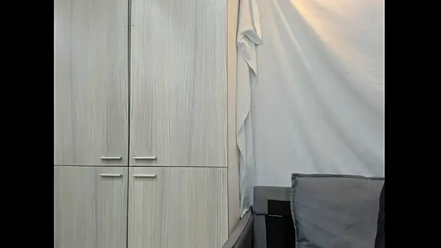 Mhelanny2 online show from December 13, 2025, 8:58 pm