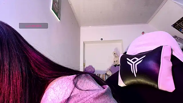 Snapshot of Persia_09 chatting on October 14, 2025, 2:56 am Persia 09 online show from October 14, 2025, 2:56 am