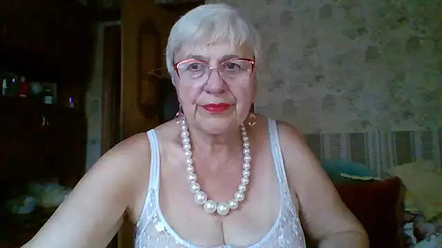 SweetCherry27 online show from July 8, 2026, 4:33 pm