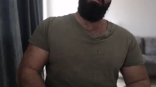 hugemachohandsome online show from November 1, 2025, 8:27 am