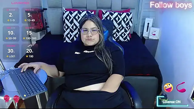 Snapshot of evelin_zaens chatting on October 12, 2025, 4:28 pm evelin zaens online show from October 12, 2025, 4:28 pm