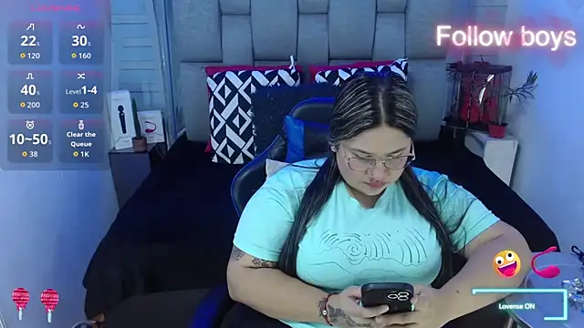 Snapshot of evelin_zaens chatting on November 7, 2025, 4:12 am evelin zaens online show from November 7, 2025, 4:12 am