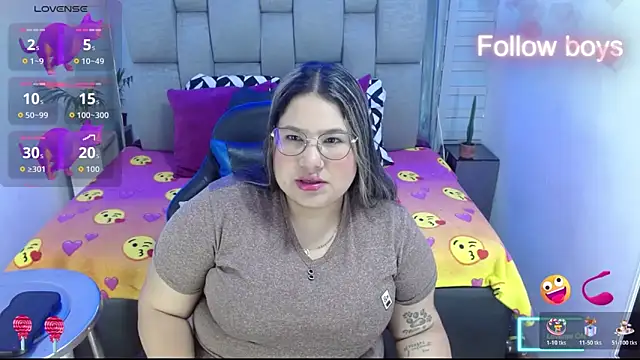 evelin zaens online show from November 26, 2025, 4:13 am