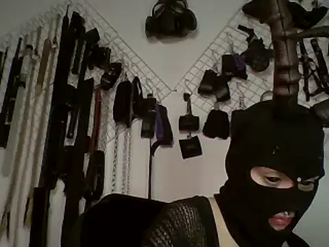 Snapshot of FeticheMacabre chatting on December 15, 2024, 5:45 am FeticheMacabre online show from December 15, 2024, 5:45 am