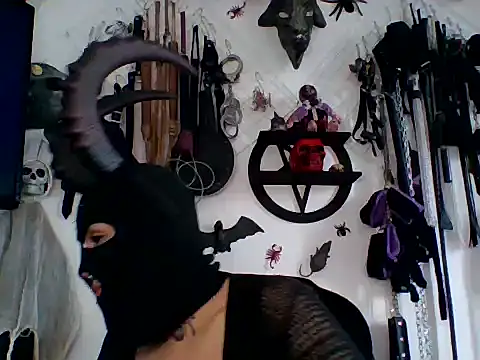 Snapshot of FeticheMacabre chatting on April 17, 2026, 4:43 pm FeticheMacabre online show from April 17, 2026, 4:43 pm