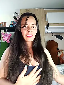 johannatb online show from December 8, 2024, 6:50 pm