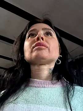 KikiXRed online show from March 19, 2025, 3:19 pm