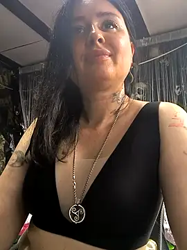 Snapshot of KikiXRed chatting on July 21, 2026, 11:12 am KikiXRed online show from July 21, 2026, 11:12 am
