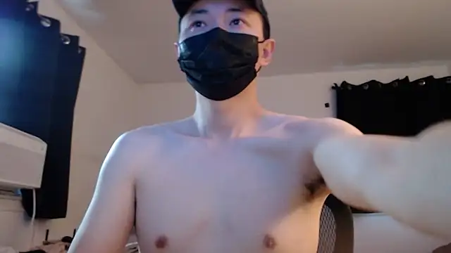 twbobo00715 online show from October 11, 2025, 3:21 pm