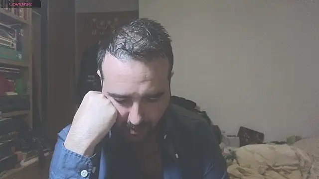 curiosillo83 online show from February 17, 2025, 7:53 pm