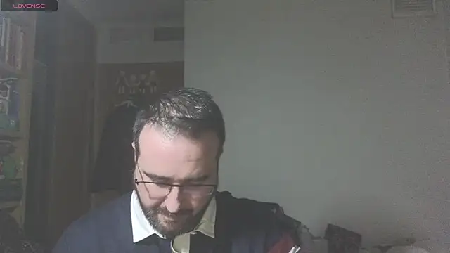 curiosillo83 online show from February 21, 2025, 6:04 pm