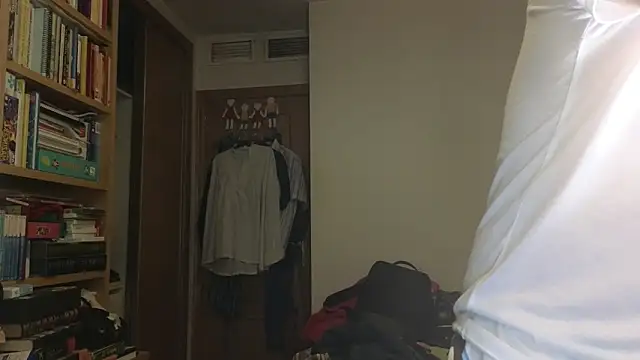 curiosillo83 online show from October 11, 2025, 4:05 pm