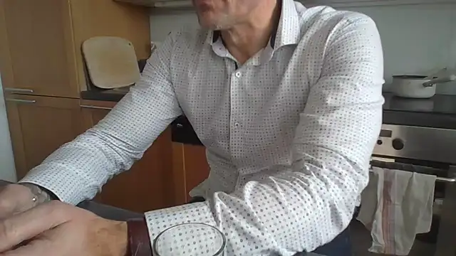 Snapshot of jouet75 chatting on March 23, 2026, 12:53 pm jouet75 online show from March 23, 2026, 12:53 pm