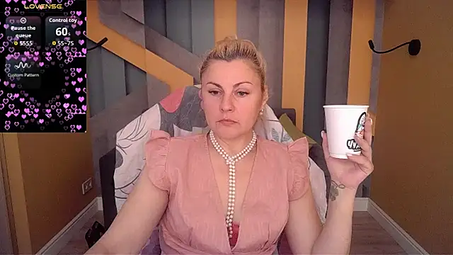 Candy Long online show from July 8, 2026, 5:34 am
