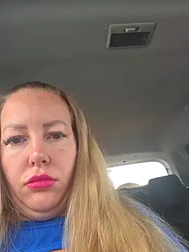 Jassy Foxy online show from April 11, 2026, 7:45 am