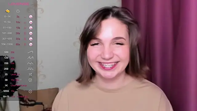 KindHazelHere  online show from January 28, 2025, 7:22 am