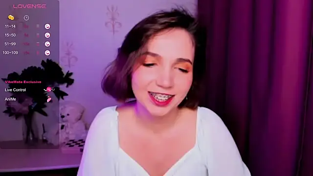 Snapshot of KindHazelHere_ chatting on November 15, 2025, 10:15 pm KindHazelHere online show from November 15, 2025, 10:15 pm