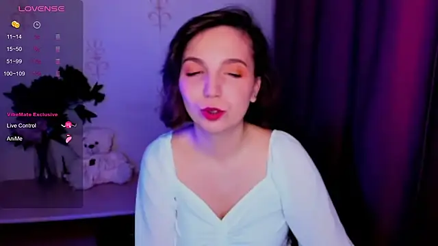 Snapshot of KindHazelHere_ chatting on November 20, 2025, 5:34 pm KindHazelHere online show from November 20, 2025, 5:34 pm