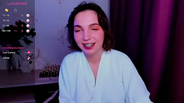 Snapshot of KindHazelHere_ chatting on November 29, 2025, 12:19 pm KindHazelHere online show from November 29, 2025, 12:19 pm