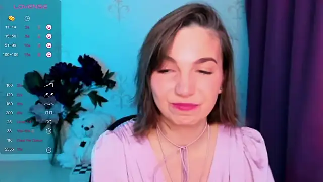 Snapshot of KindHazelHere_ chatting on January 18, 2026, 6:34 pm KindHazelHere online show from January 18, 2026, 6:34 pm