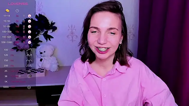 KindHazelHere  online show from April 11, 2026, 7:45 am