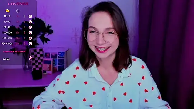 Snapshot of KindHazelHere_ chatting on June 30, 2026, 3:51 am KindHazelHere online show from June 30, 2026, 3:51 am