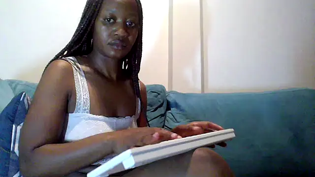 Hardnipples8 online show from January 13, 2026, 11:32 pm