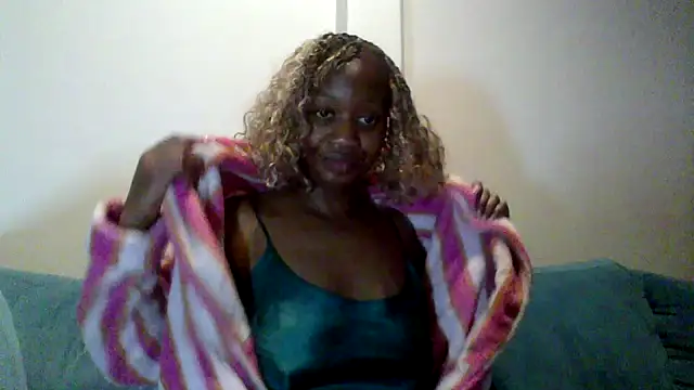 Hardnipples8 online show from May 15, 2026, 10:50 pm