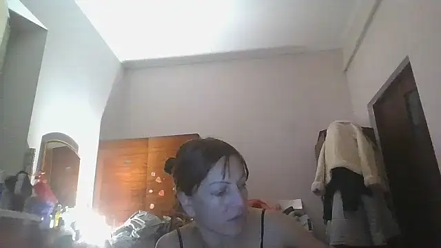 ShawnaAdams online show from November 9, 2025, 3:10 pm