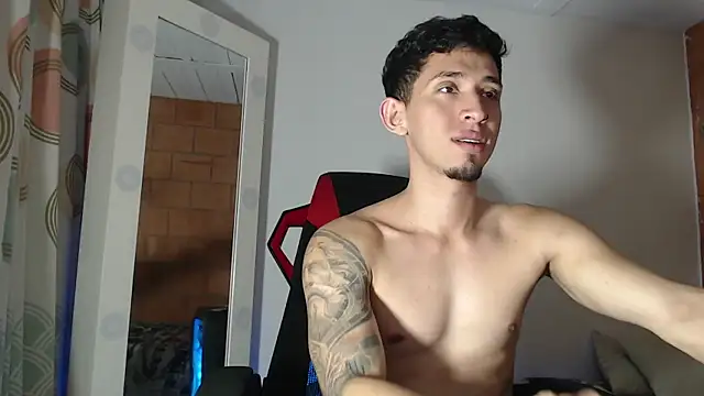 stevenSEX123 online show from July 19, 2026, 6:33 pm