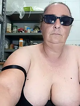 Snapshot of eroticjessitop chatting on June 27, 2026, 4:45 pm eroticjessitop online show from June 27, 2026, 4:45 pm