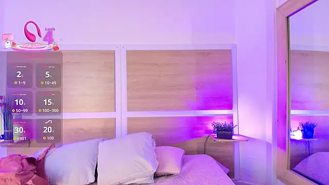  nickypurple  online show from October 4, 2025, 7:12 pm