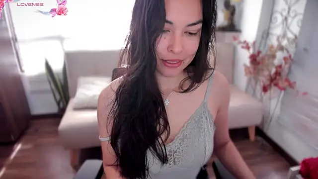 Snapshot of Lunlunera chatting on October 23, 2025, 2:16 pm Lunlunera online show from October 23, 2025, 2:16 pm