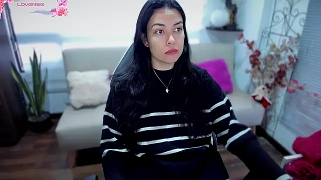 Snapshot of Lunlunera chatting on October 26, 2025, 9:21 pm Lunlunera online show from October 26, 2025, 9:21 pm