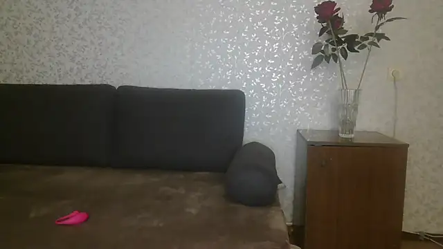 Natasha Nannette online show from March 31, 2026, 6:08 pm