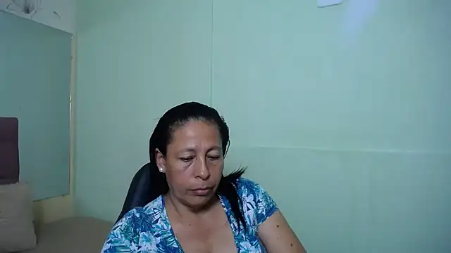 mature martina online show from February 28, 2025, 9:33 pm