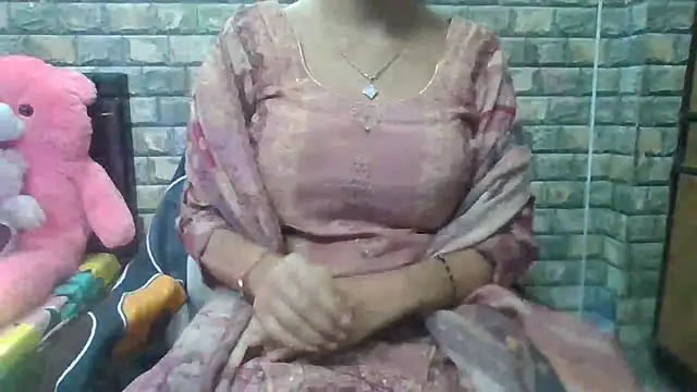 Sexy iknoor online show from October 20, 2025, 4:35 am