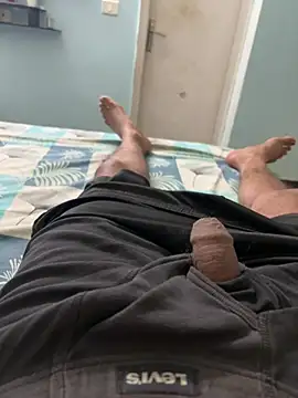 yourheroforfun online show from April 7, 2026, 6:41 pm