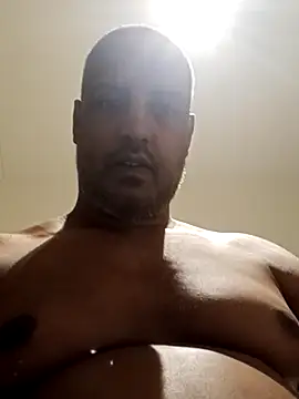 bink1982 online show from February 15, 2026, 9:55 pm