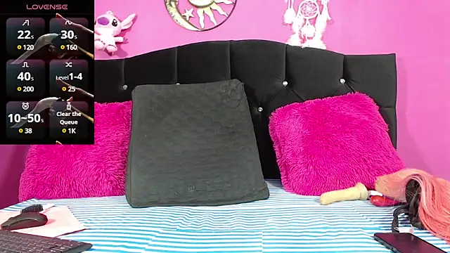 Snapshot of SOLL_RED chatting on February 9, 2025, 12:41 pm SOLL RED online show from February 9, 2025, 12:41 pm